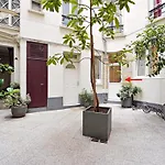 Appartement Haut De Gamme Avec 2 Salles De Bains Et Climatisation Au Coeur Du Marais